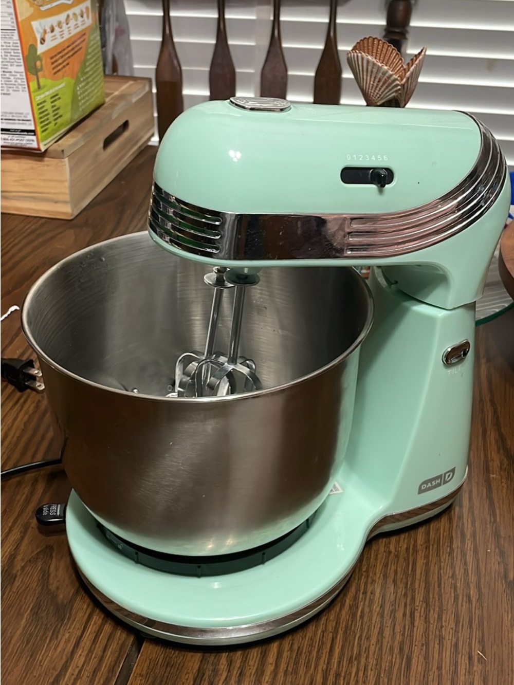 DAsh Mint Green Stand Mixer with Stainless Steel Bowl